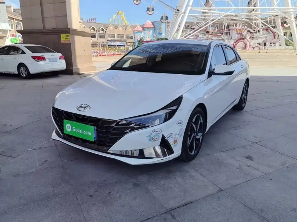 Hyundai Elantra 2021