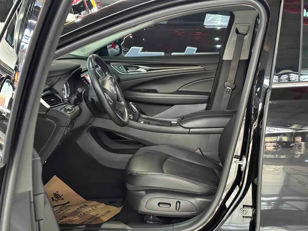 Buick LaCrosse 2022