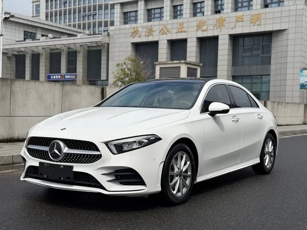 Mercedes-Benz A-Класс 2021