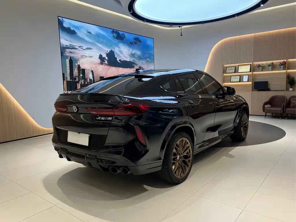 BMW X6 M 2023