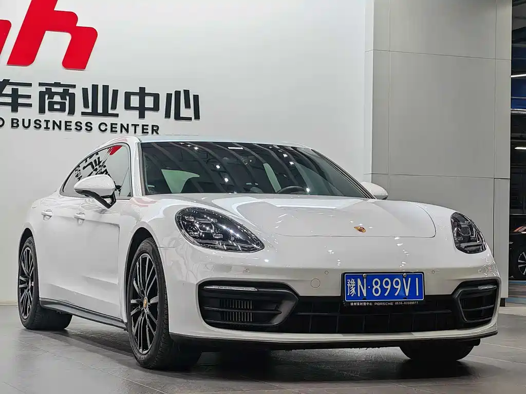 Porsche Panamera 2022