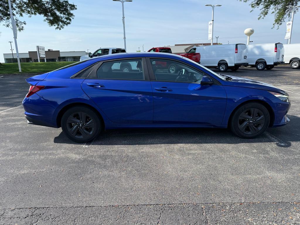 Hyundai Elantra 2023