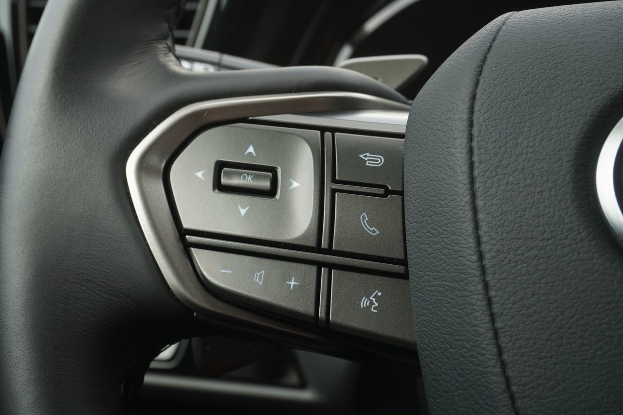 Lexus NX 2025
