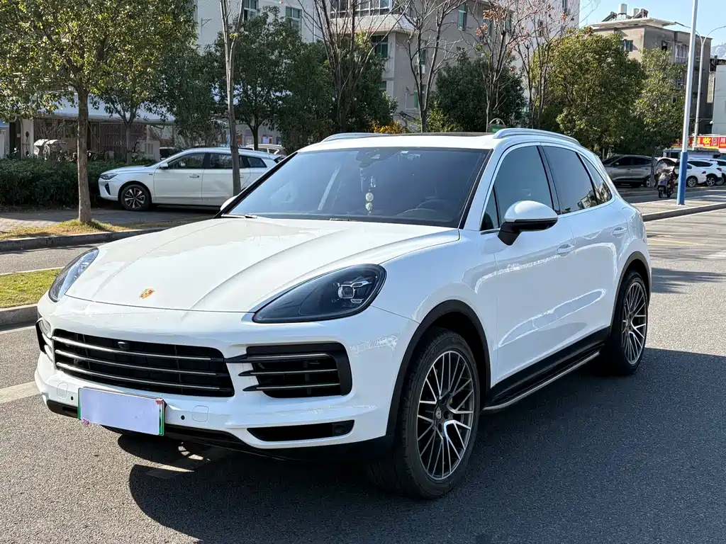 Porsche Cayenne 2021