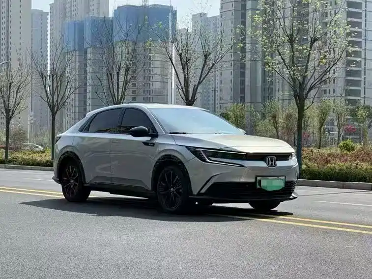 Honda e:NP2 2024