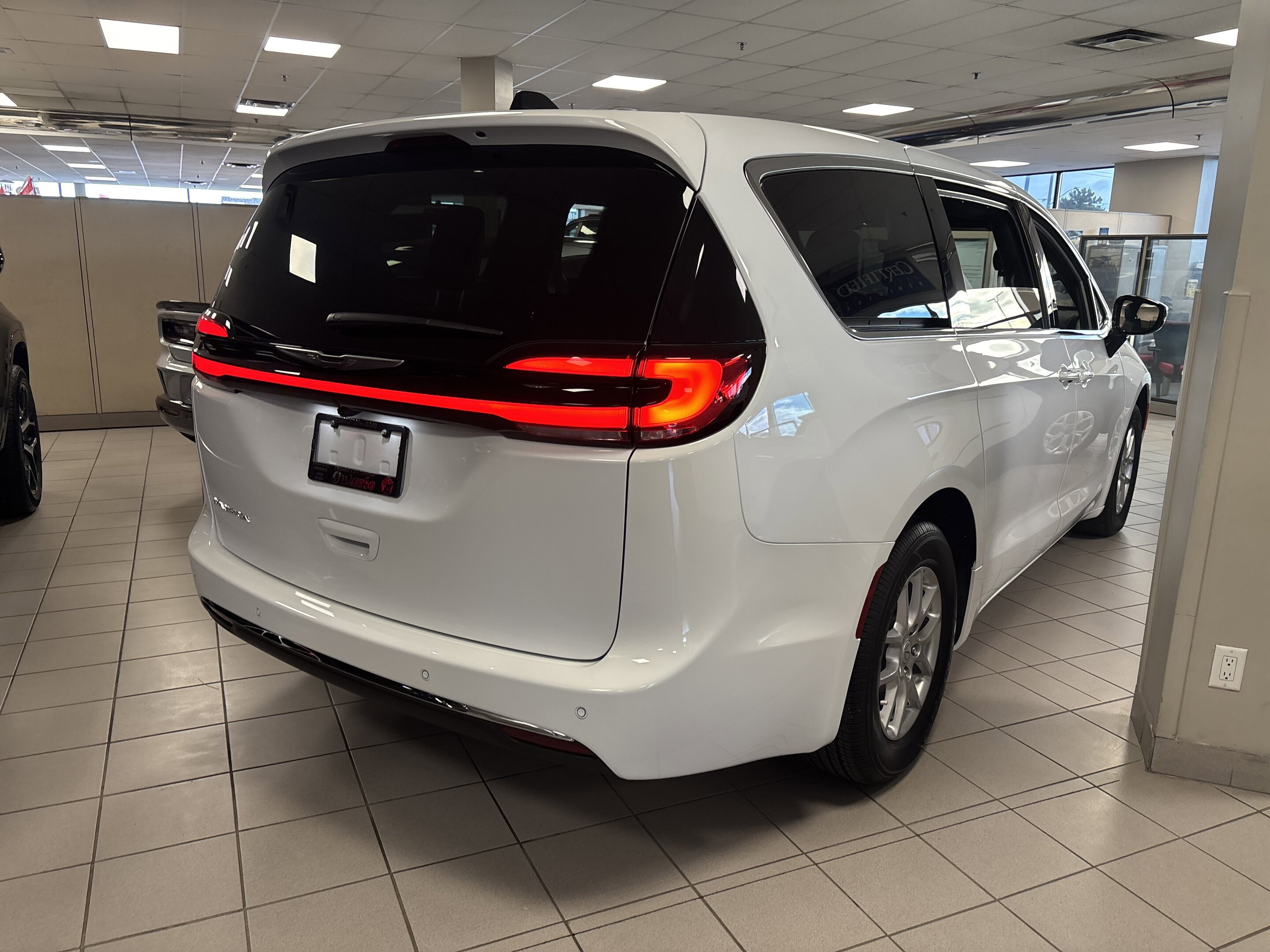 Chrysler Pacifica 2026