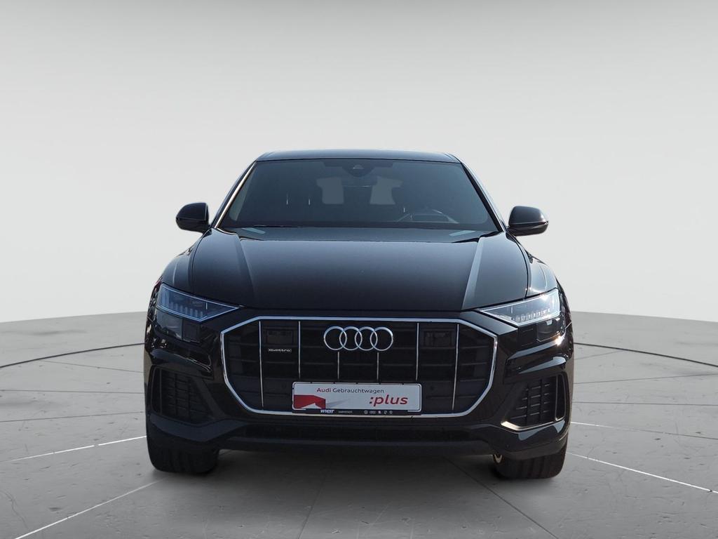 Audi Q8 2023