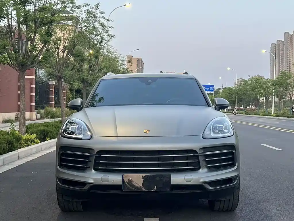 Porsche Cayenne 2021