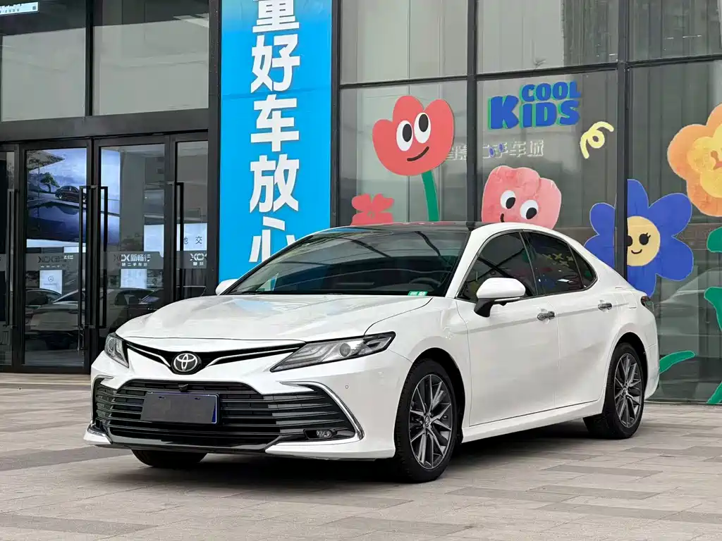 Toyota Camry 2023