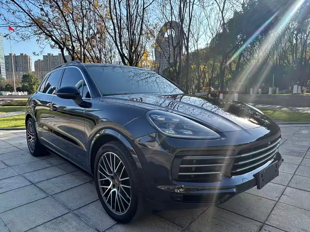 Porsche Cayenne 2022