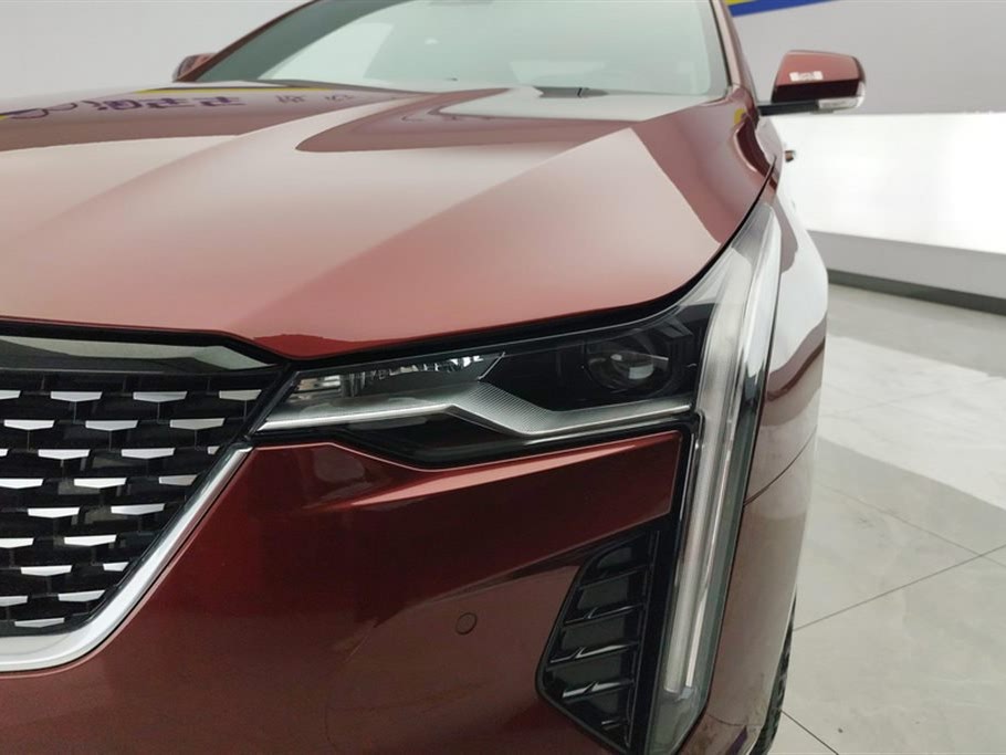 Cadillac CT4 2021