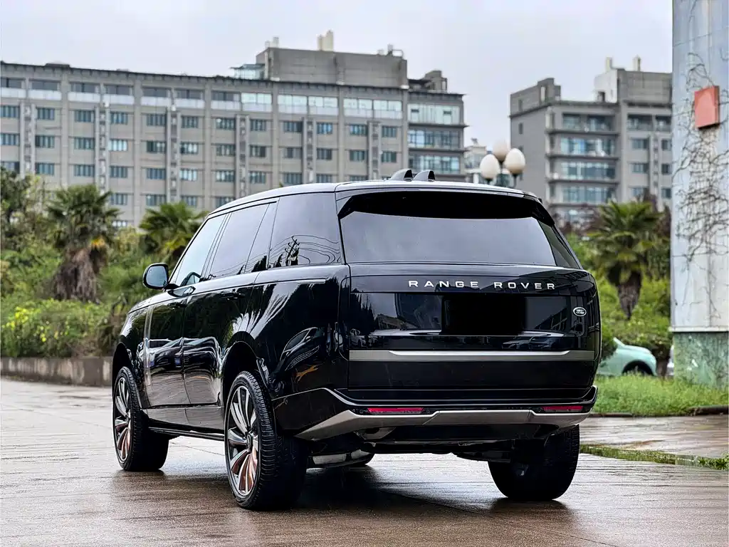 Land Rover Range Rover 2023
