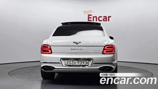 Bentley Flying Spur 2022