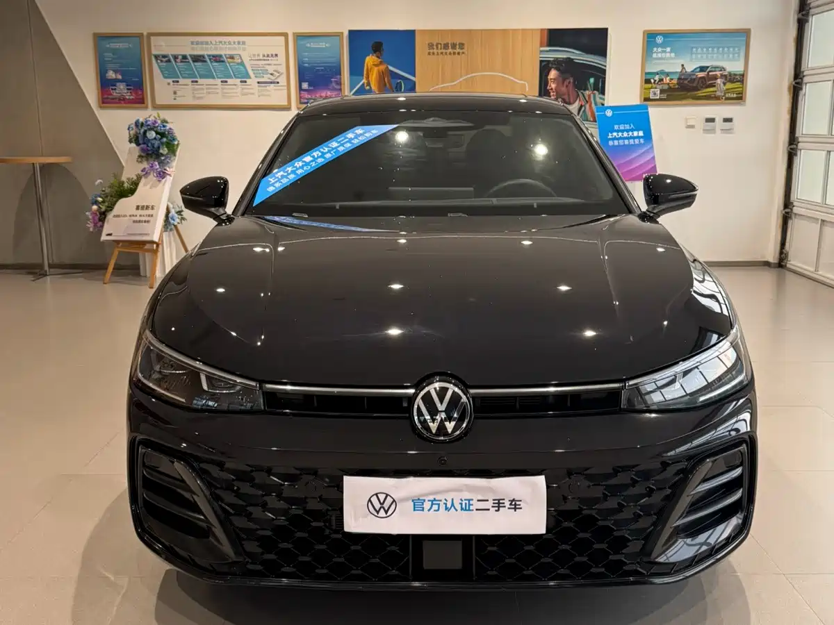 Volkswagen Passat 2025