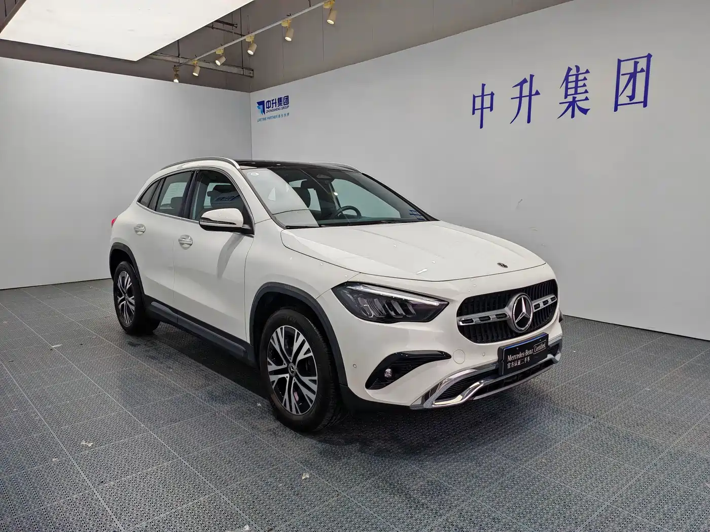 Mercedes-Benz GLA 2025