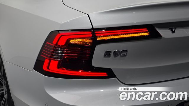 Volvo S90 2024