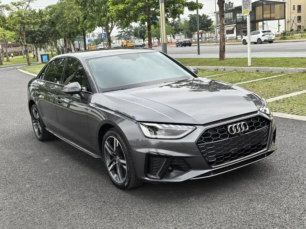 Audi A4 2021