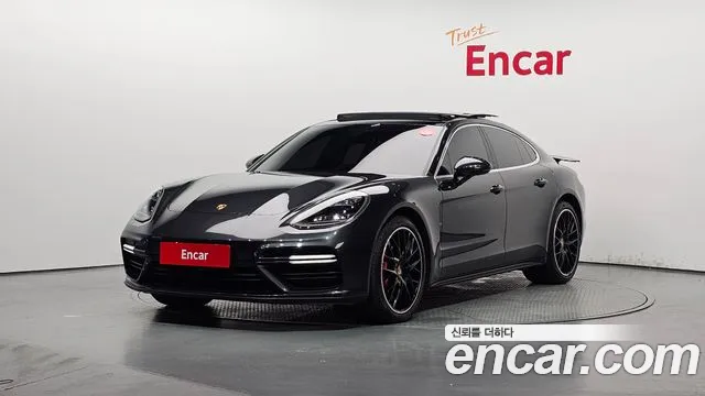 Porsche Panamera 2020