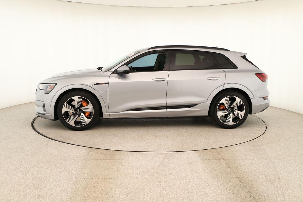 Audi e-tron 2023
