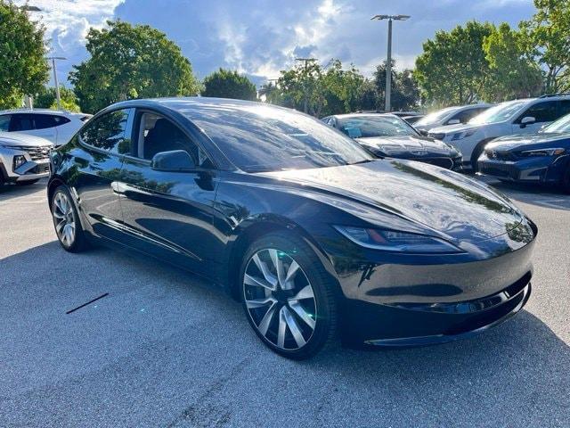 Tesla Model 3 2024