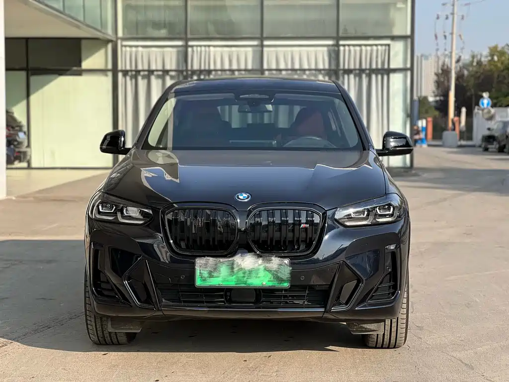 BMW iX3 2025