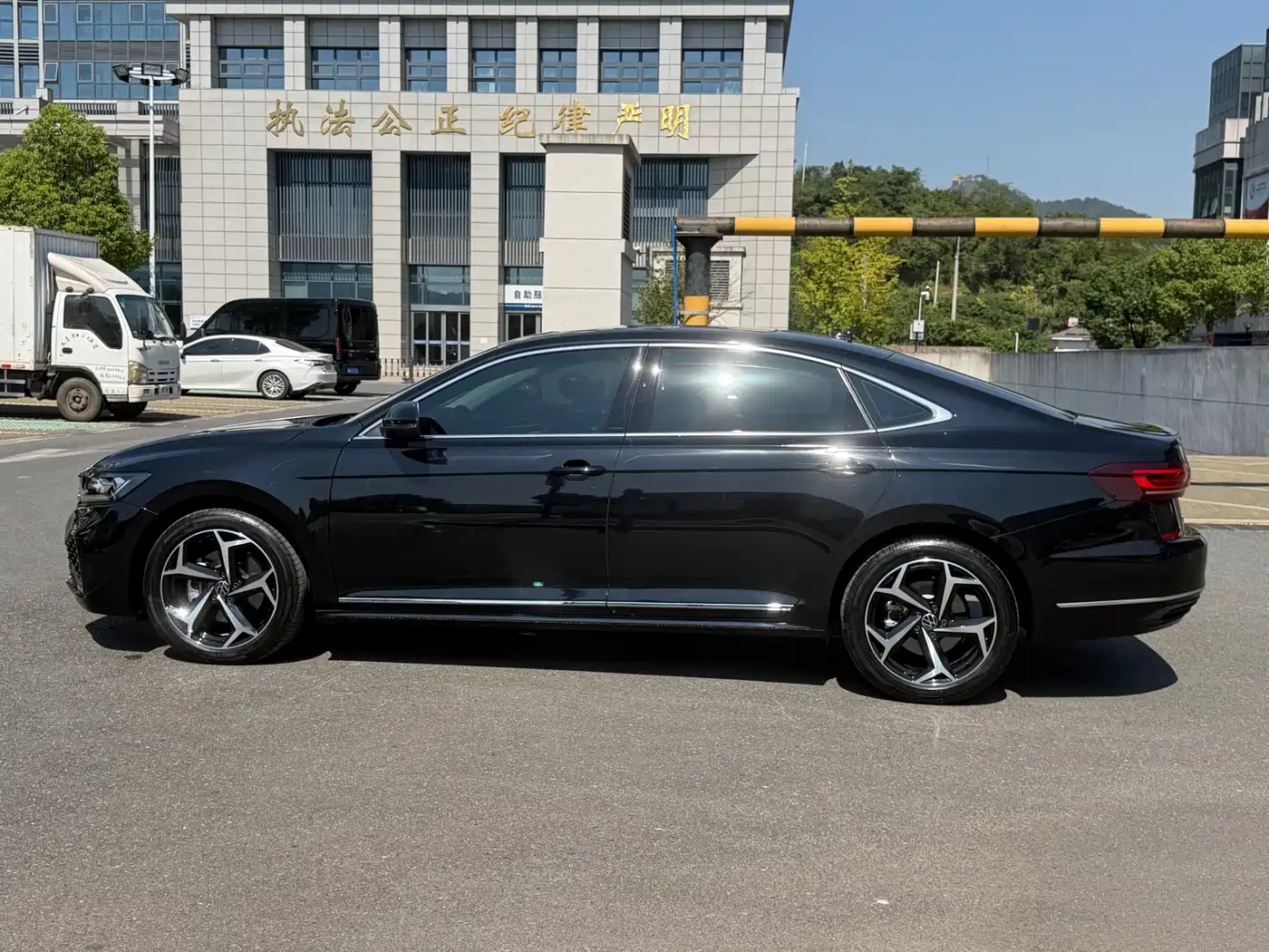 Volkswagen Passat 2025