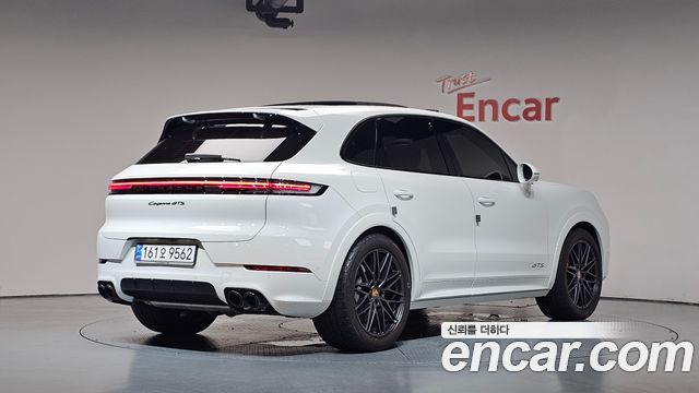 Porsche Cayenne 2025