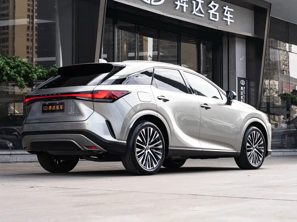 Lexus RX 2023