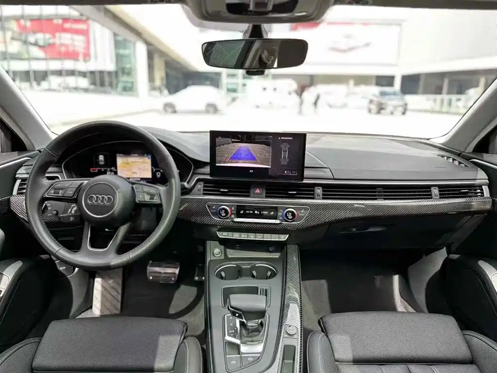 Audi A4 2021