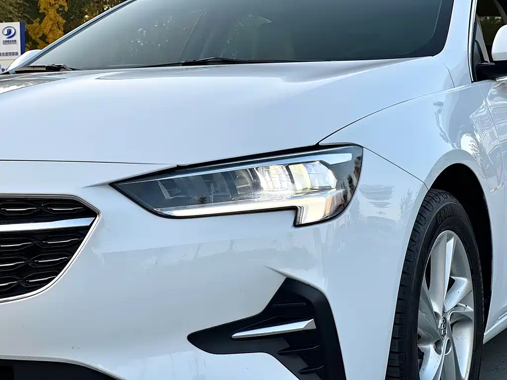 Buick Regal 2021