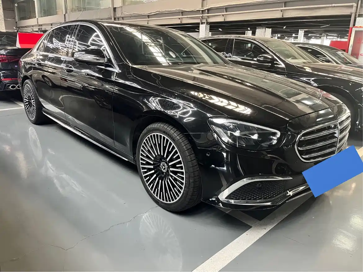 Mercedes-Benz E-Класс 2022