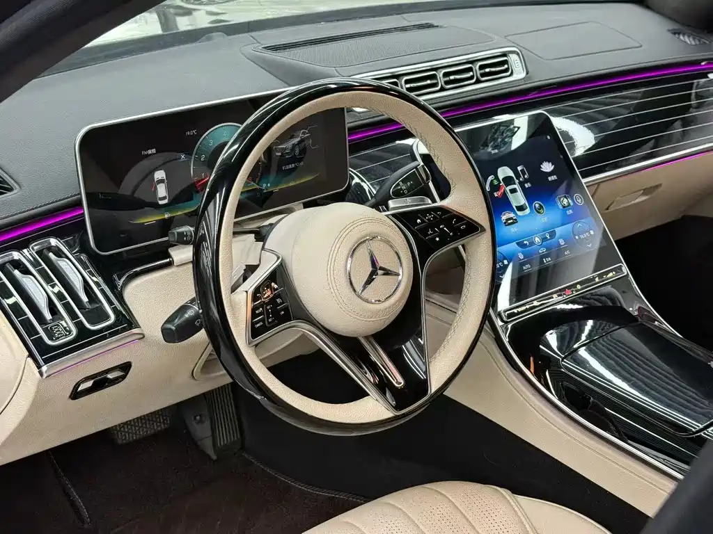 Mercedes-Benz Maybach S-Класс 2022