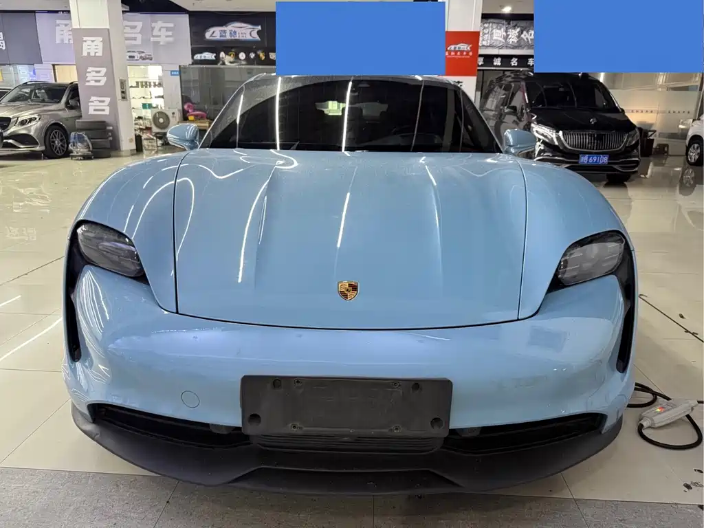 Porsche Taycan 2021