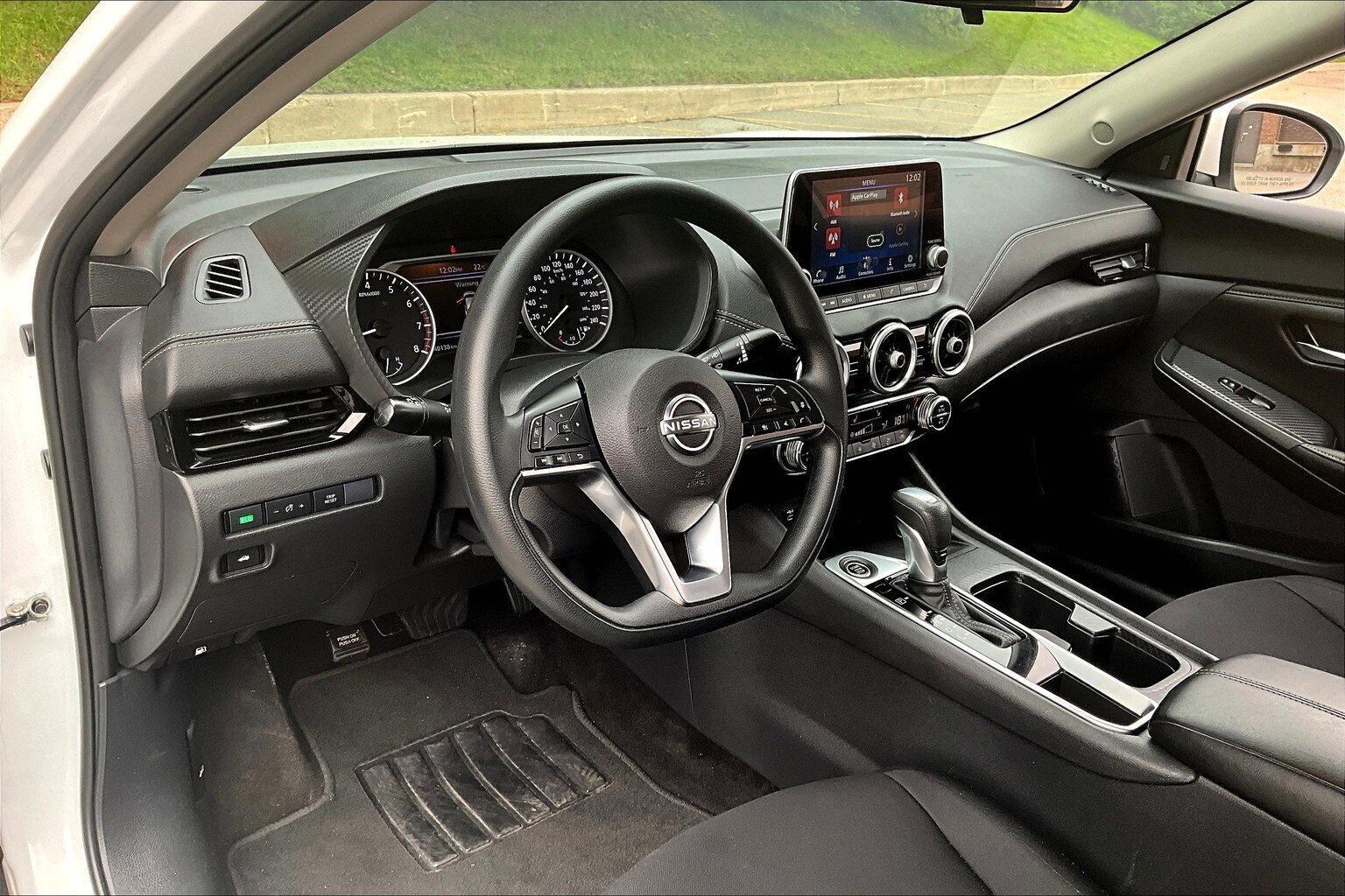 Nissan Sentra 2024