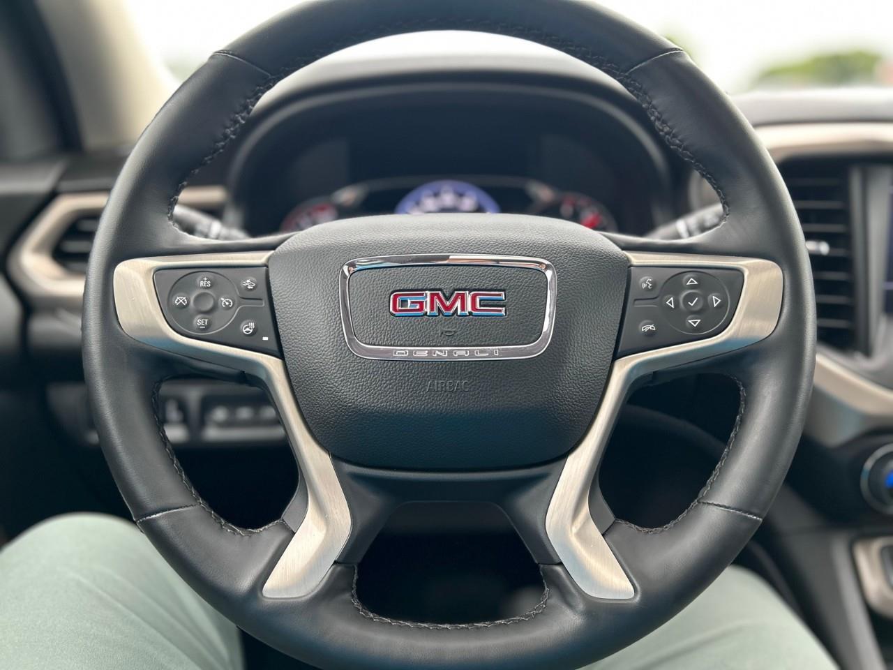 GMC Acadia 2023