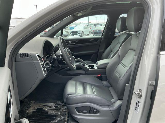 Porsche Cayenne 2023