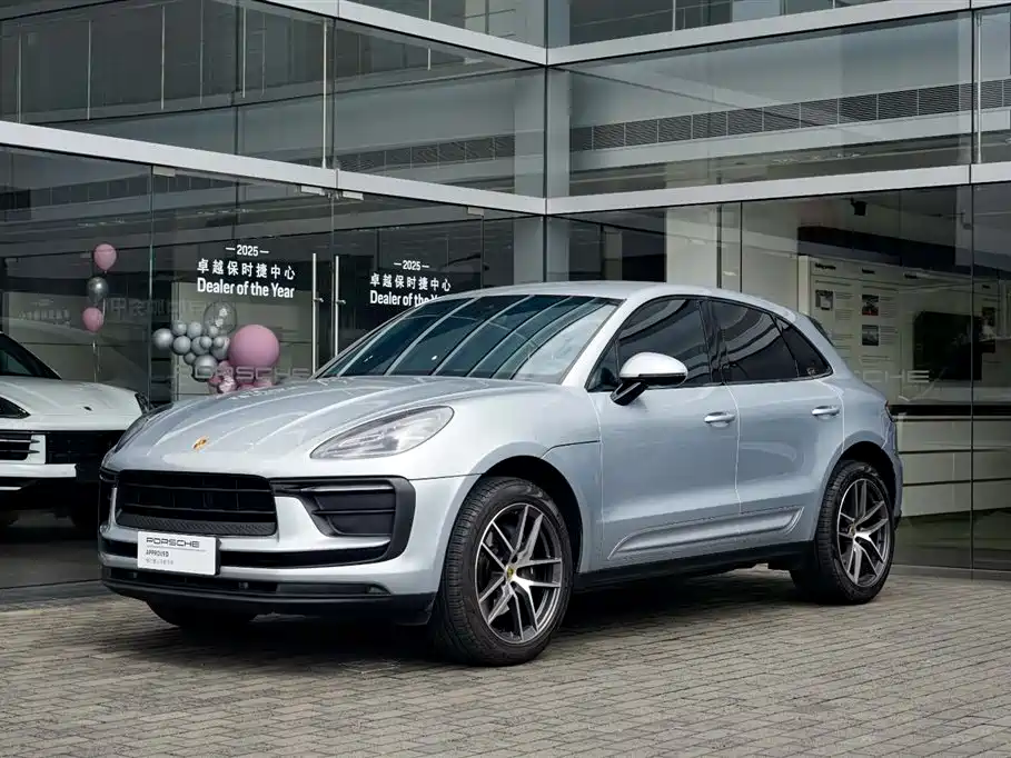 Porsche Macan 2024