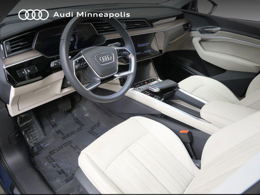 Audi Q8 e-tron 2024