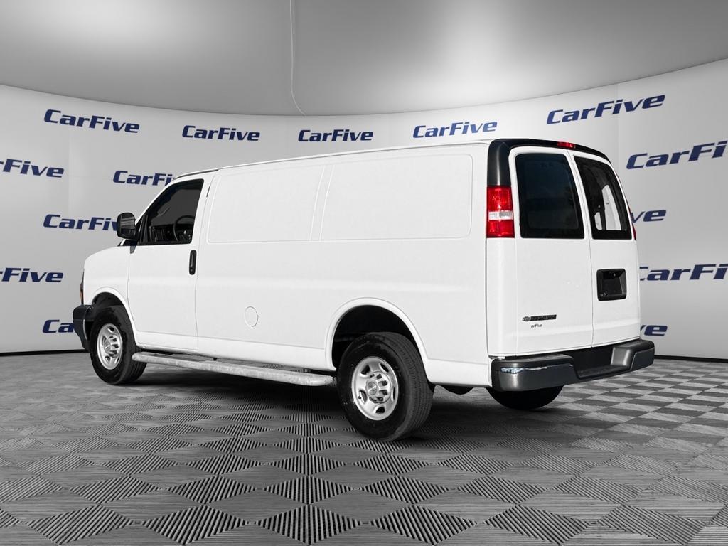 Chevrolet Express 2024