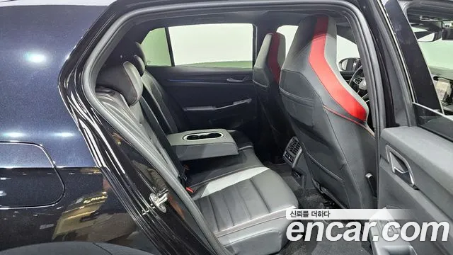 Volkswagen Golf 2024