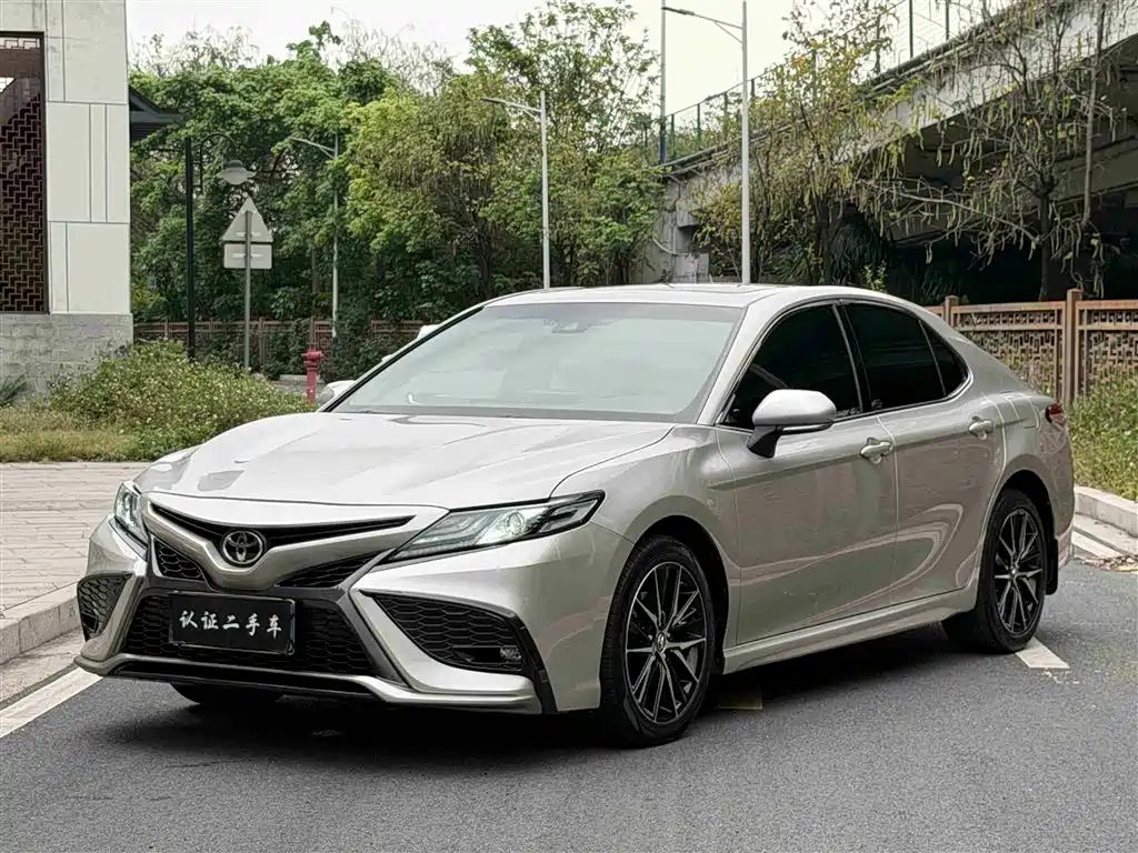 Toyota Camry 2021