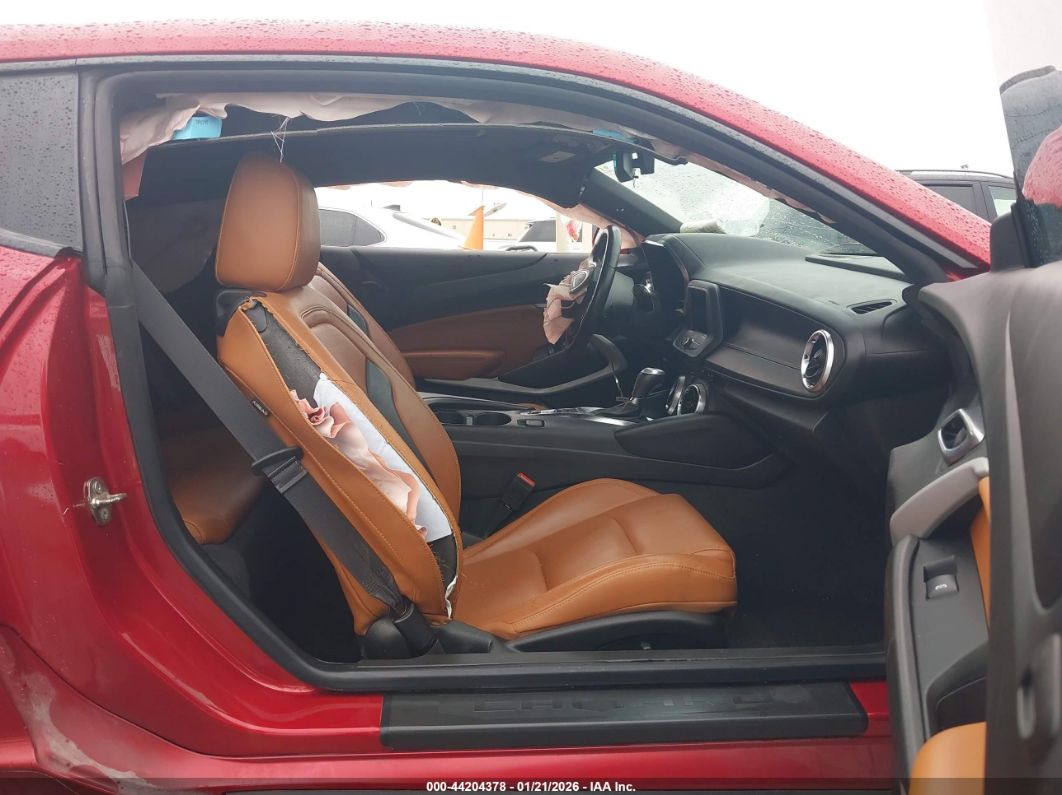 Chevrolet Camaro 2021