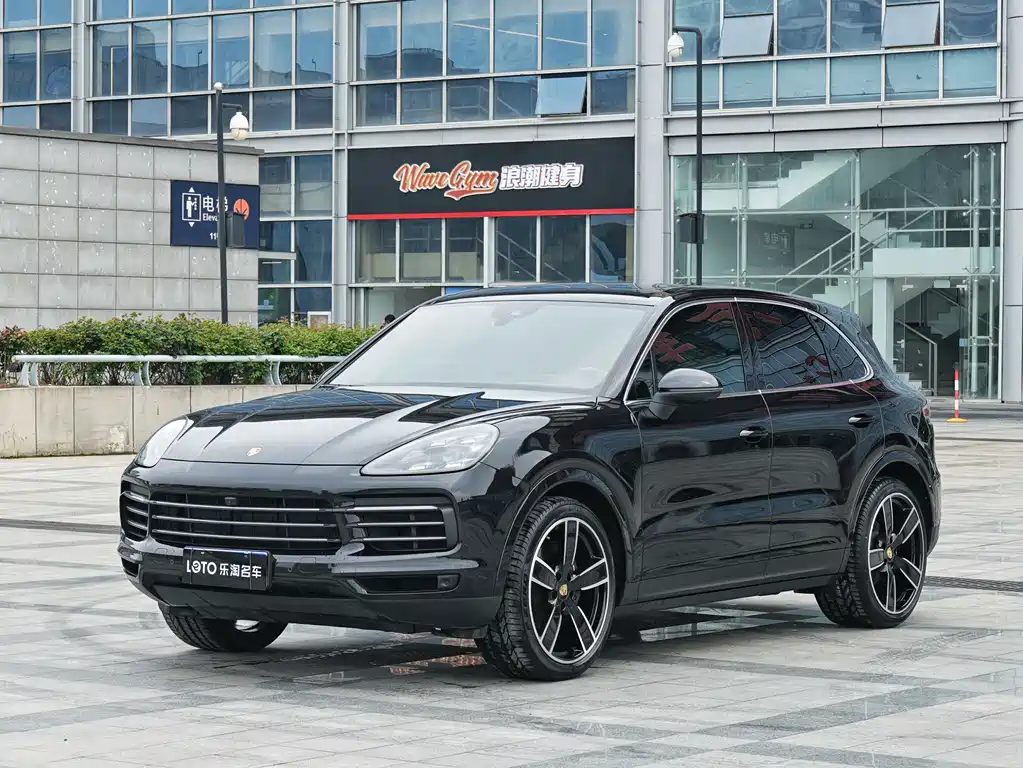 Porsche Cayenne 2022