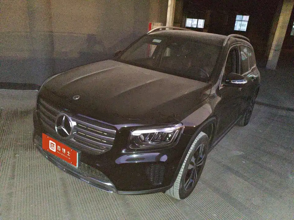 Mercedes-Benz GLB 2023