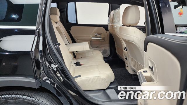 Mercedes-Benz GLB 2021