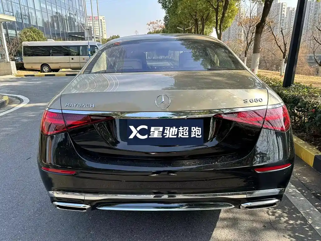 Mercedes-Benz Maybach S-Класс 2023