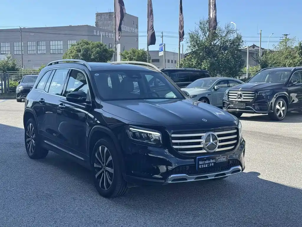 Mercedes-Benz GLB 2025