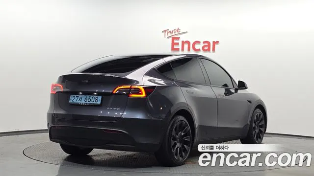 Tesla Model Y 2021