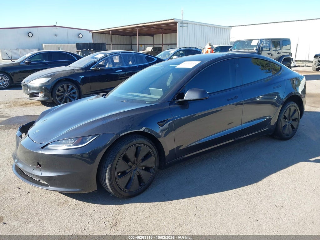 Tesla Model 3 2024