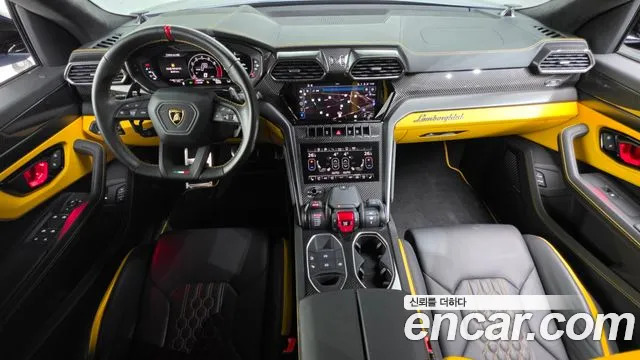 Lamborghini Urus 2024
